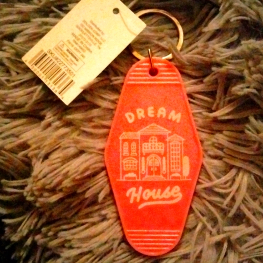 Dream house key chain